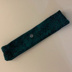Lululemon Fly Away Tamer Headband